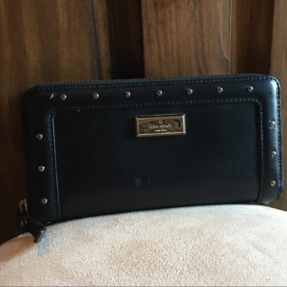 kate spade Handbags - Kate Spade Clutch Wallet